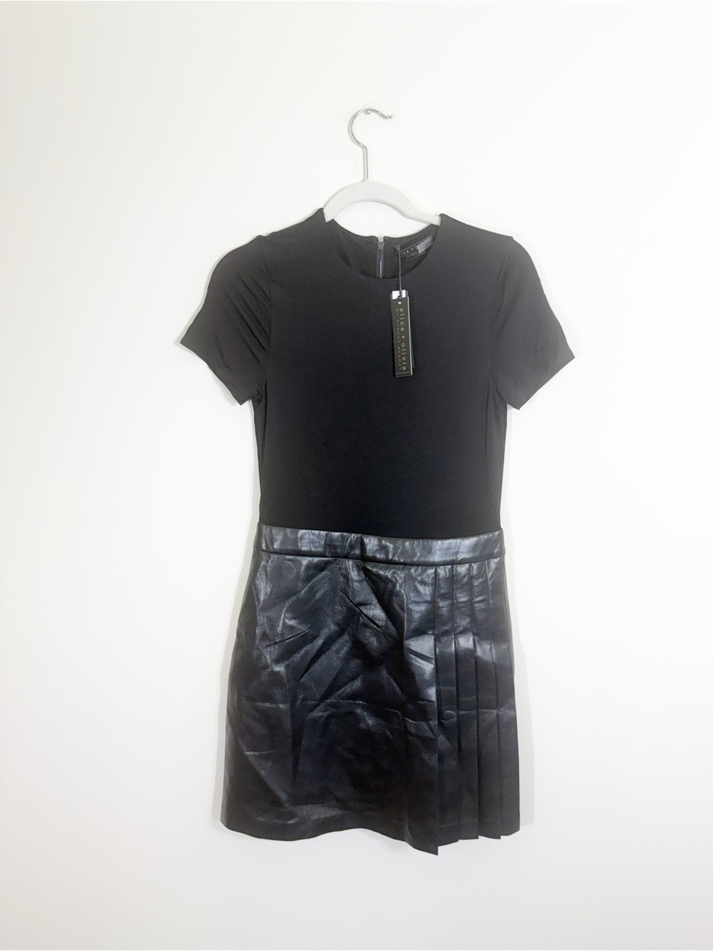 NWT Alice + Olivia Chara Mixed Media Black Leather Minidress Size 8 - Picture 6 of 10